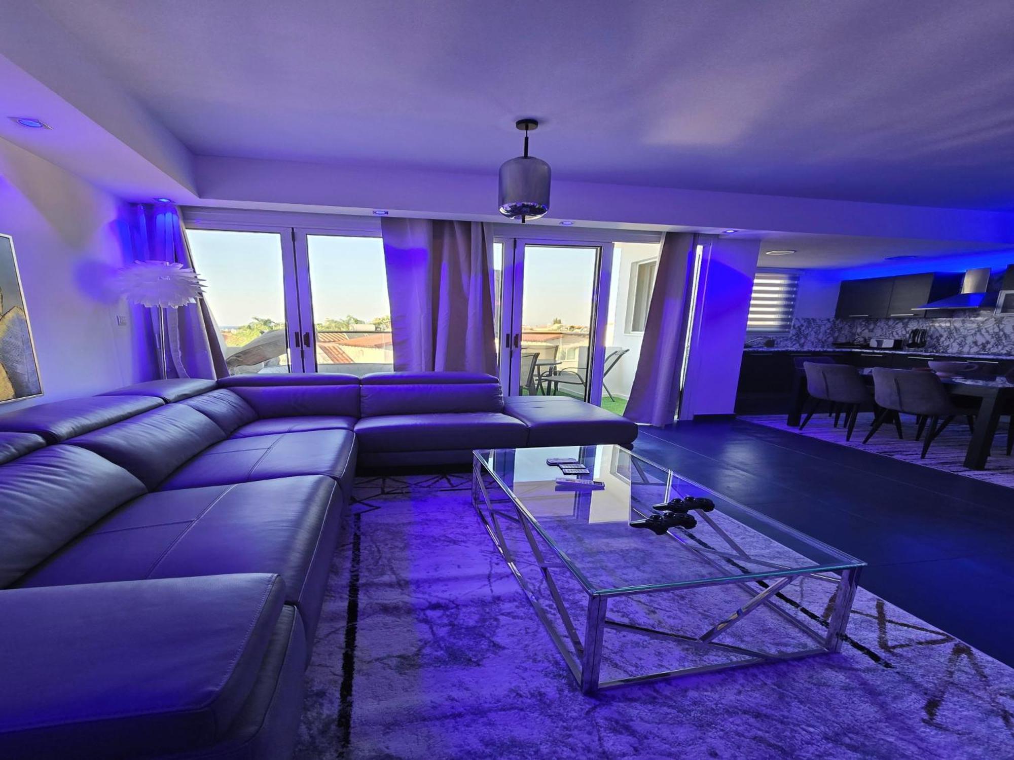 Golden Bay Deluxe Holiday Apartment Protaras Exterior photo