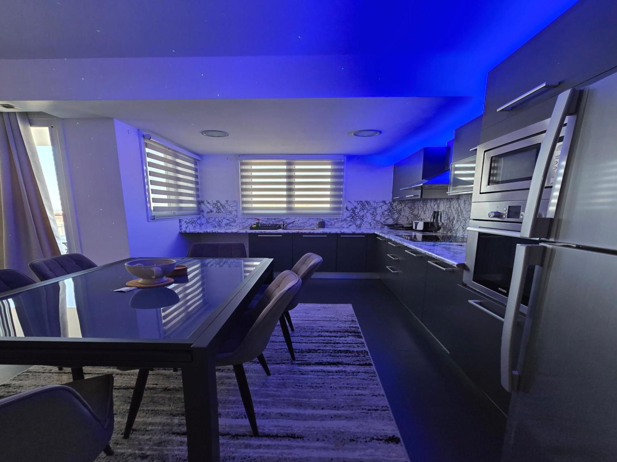 Golden Bay Deluxe Holiday Apartment Protaras Exterior photo